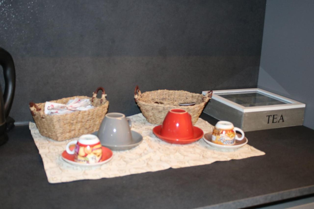 Al Grattacielotrenta Apartment Verona Bagian luar foto