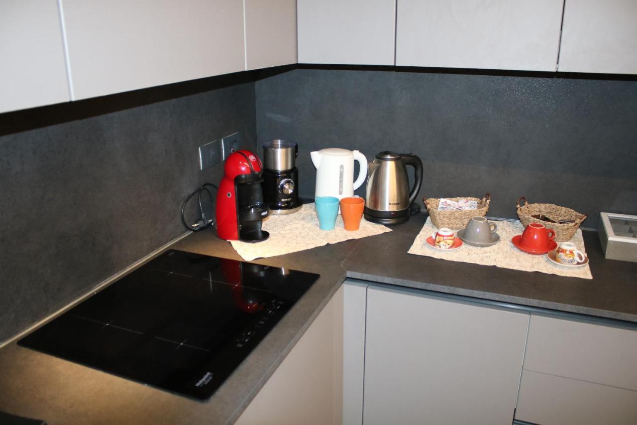 Al Grattacielotrenta Apartment Verona Bagian luar foto